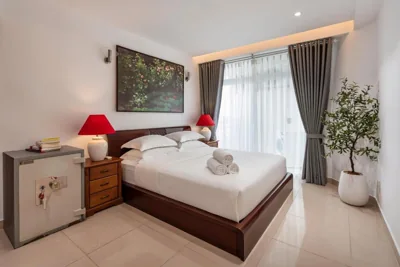Appartement de trois chambres avec balcon — Aris Apartment - 343 Phạm Ngũ Lão Bùi Viện City Center